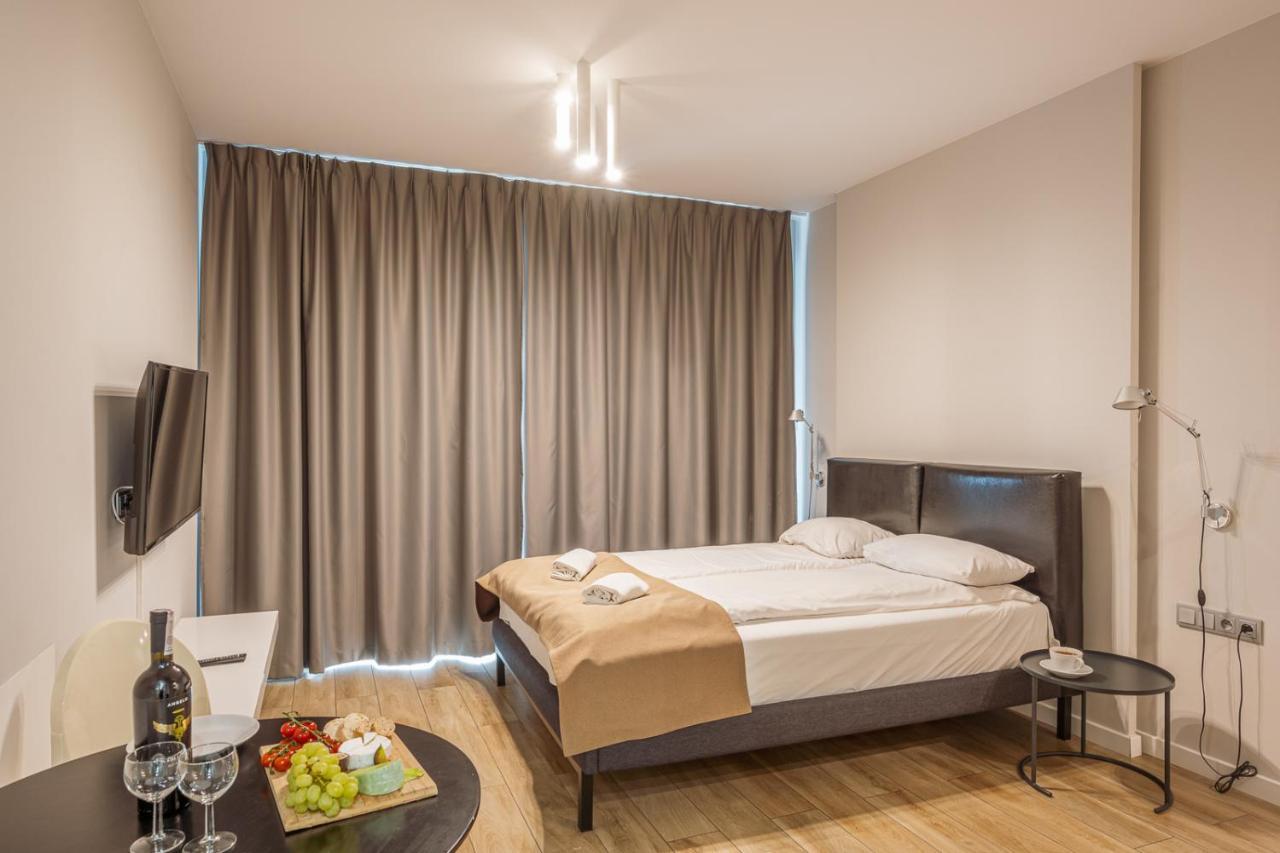 Empire Apart Ovo Wroclaw Exterior photo